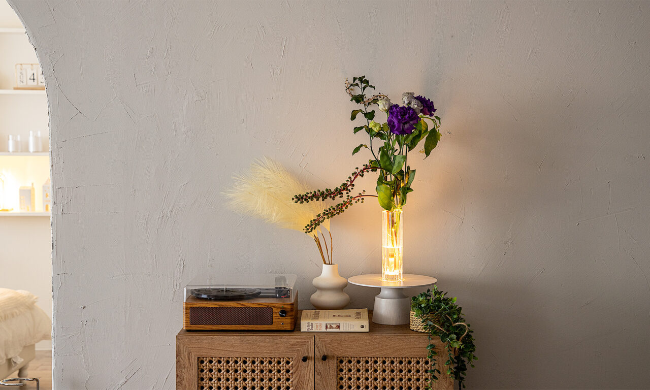 GLOAK TABLE LAMP
