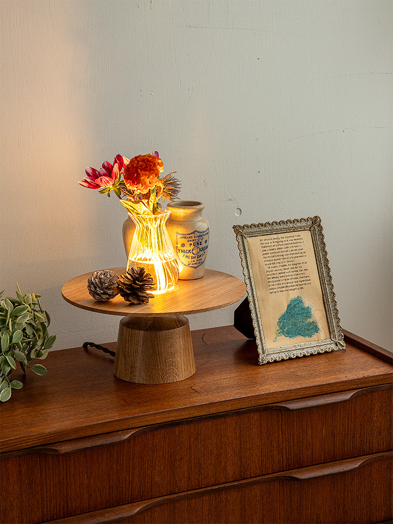 GLOAK TABLE LAMP