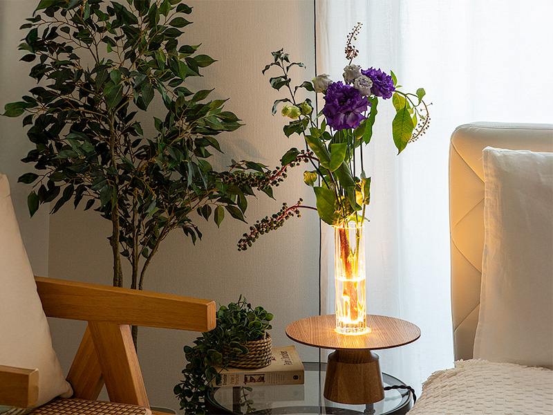 GLOAK TABLE LAMP