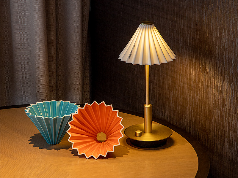 ORIGAMI LAMP PORTABLE